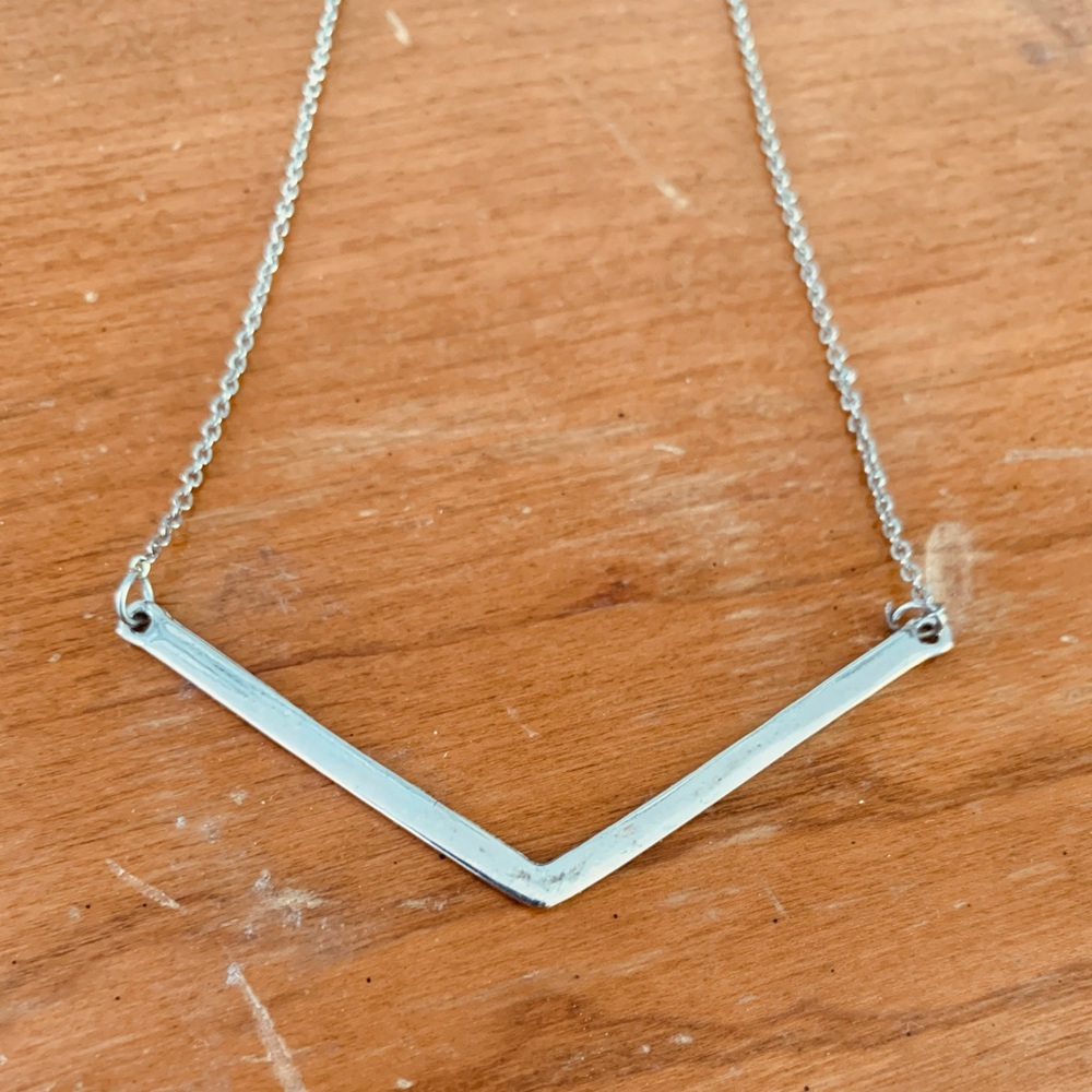 Silver triangle normal length necklace
